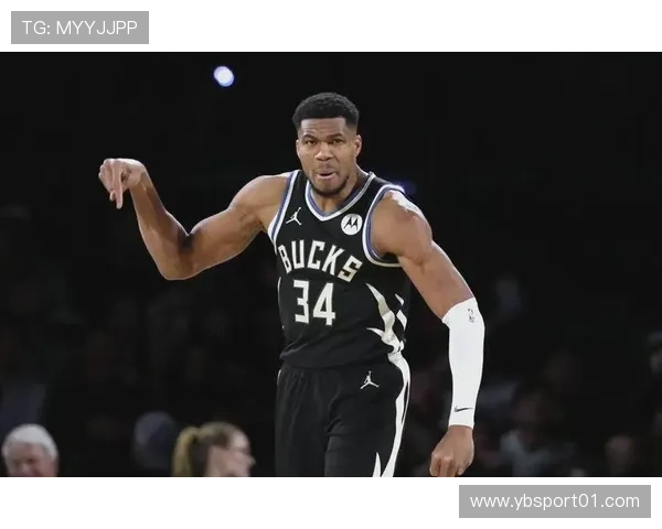 雄鹿内线统治力提升 字母哥与队友默契合作再上新台阶